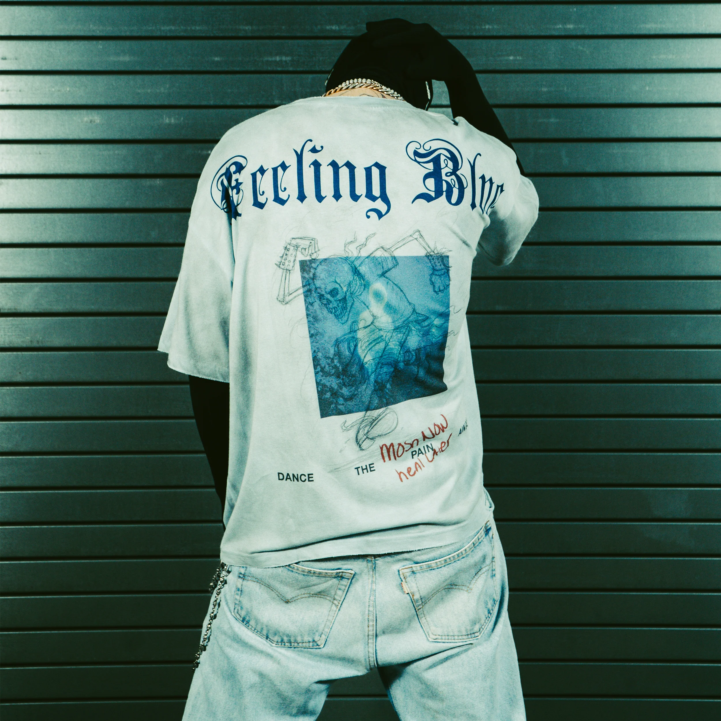 FEELING BLUE TEE - Image 6